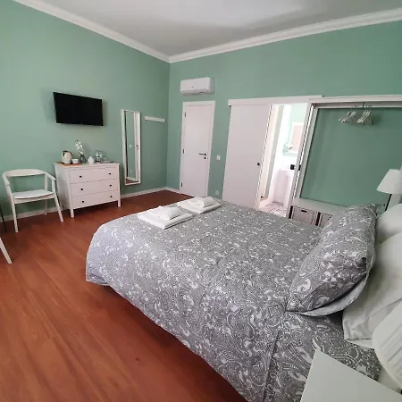 Guest house - Casa Amarela - *