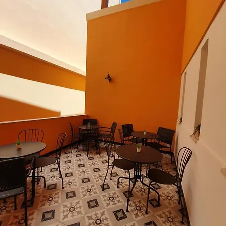 - Casa Amarela - *
