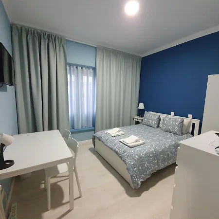 - Casa Amarela - *