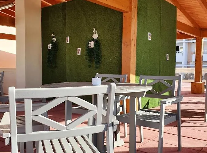 - Casa Amarela - * פארו