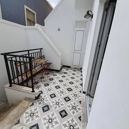 - Casa Amarela - Casa de hóspedes Faro